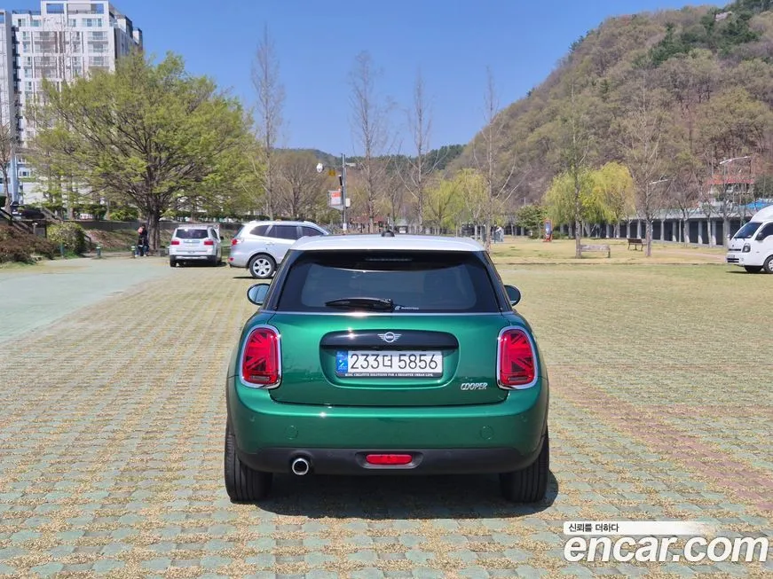 Mini Cooper 2021 из KR, фото 9