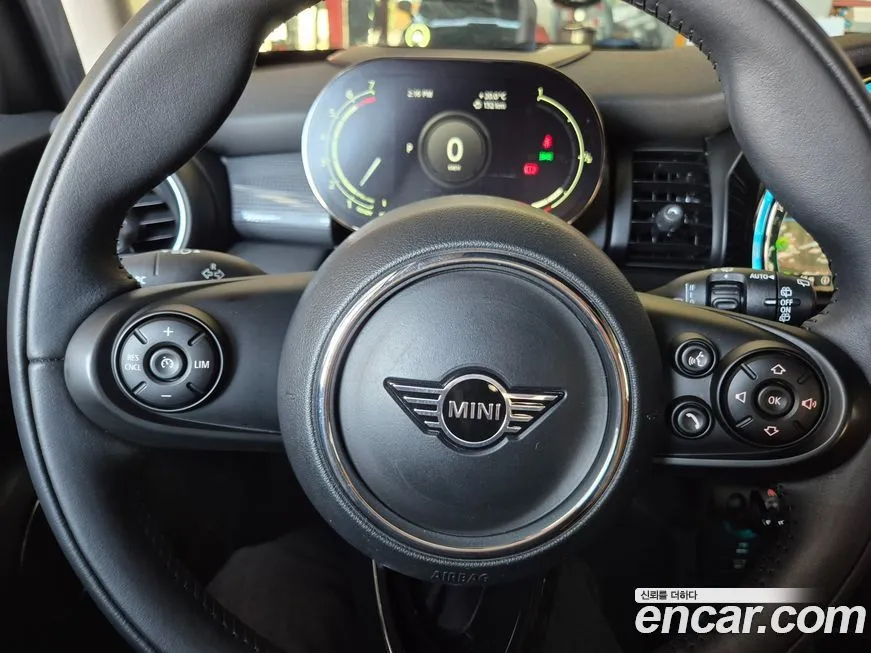 Mini Cooper 2021 из KR, фото 2