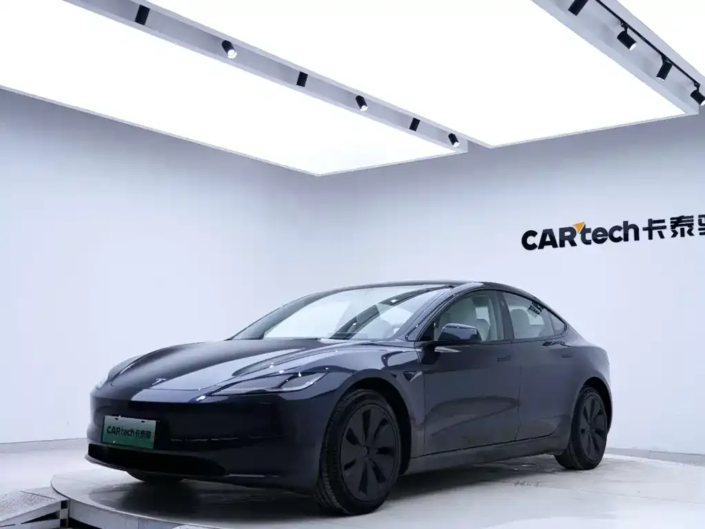Tesla Model 3 — фото 5