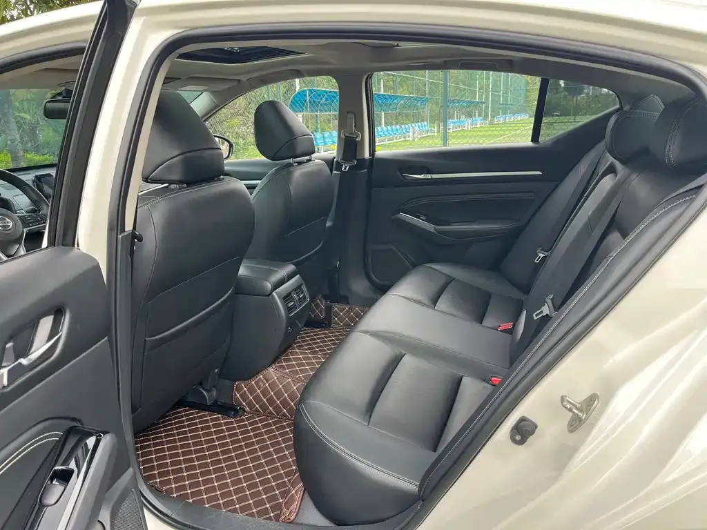 Nissan Teana — фото 3