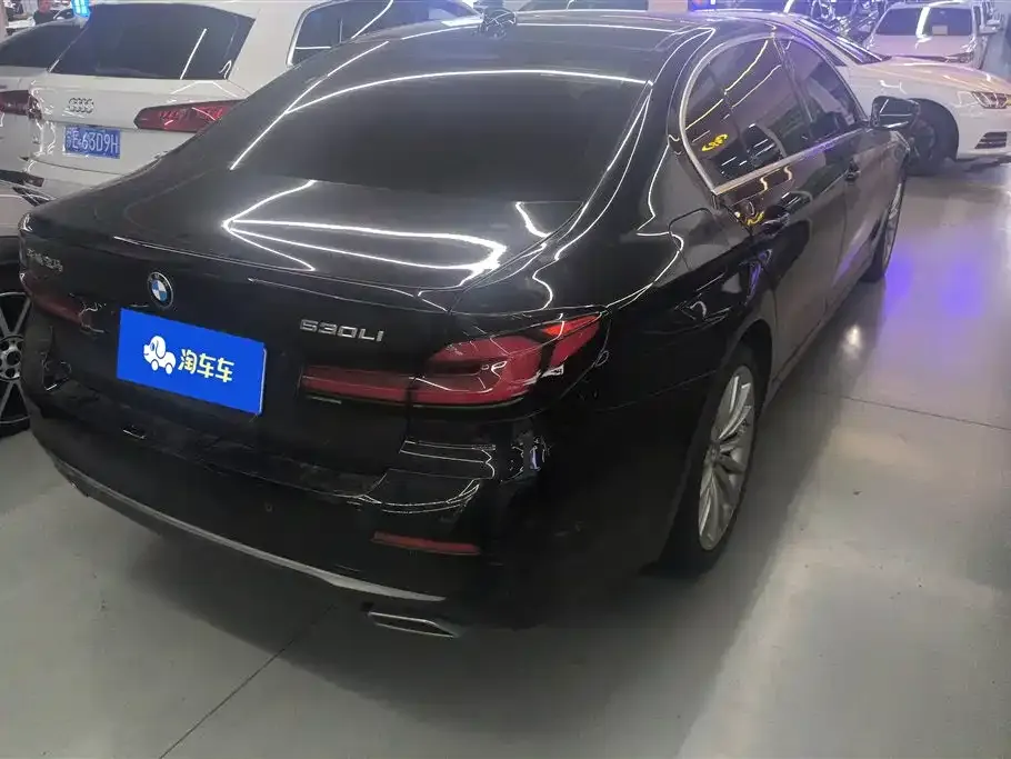 BMW 5 Series — фото 10