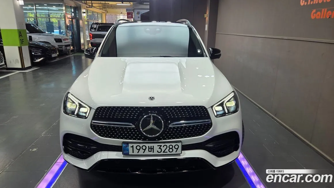 Mercedes-Benz GLE-Class — фото 7