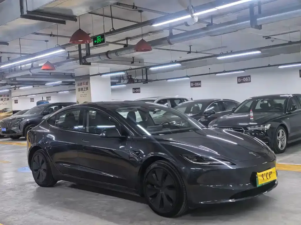 Tesla Model 3 — фото 3