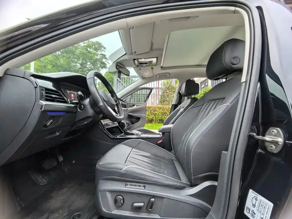 Volkswagen Passat — фото 2