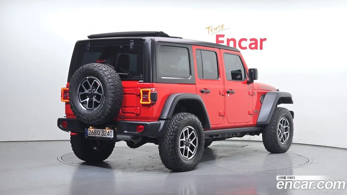 Jeep Wrangler — фото 9