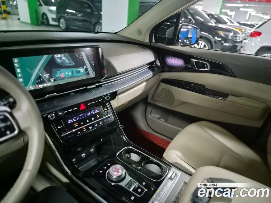 Kia Carnival — фото 10