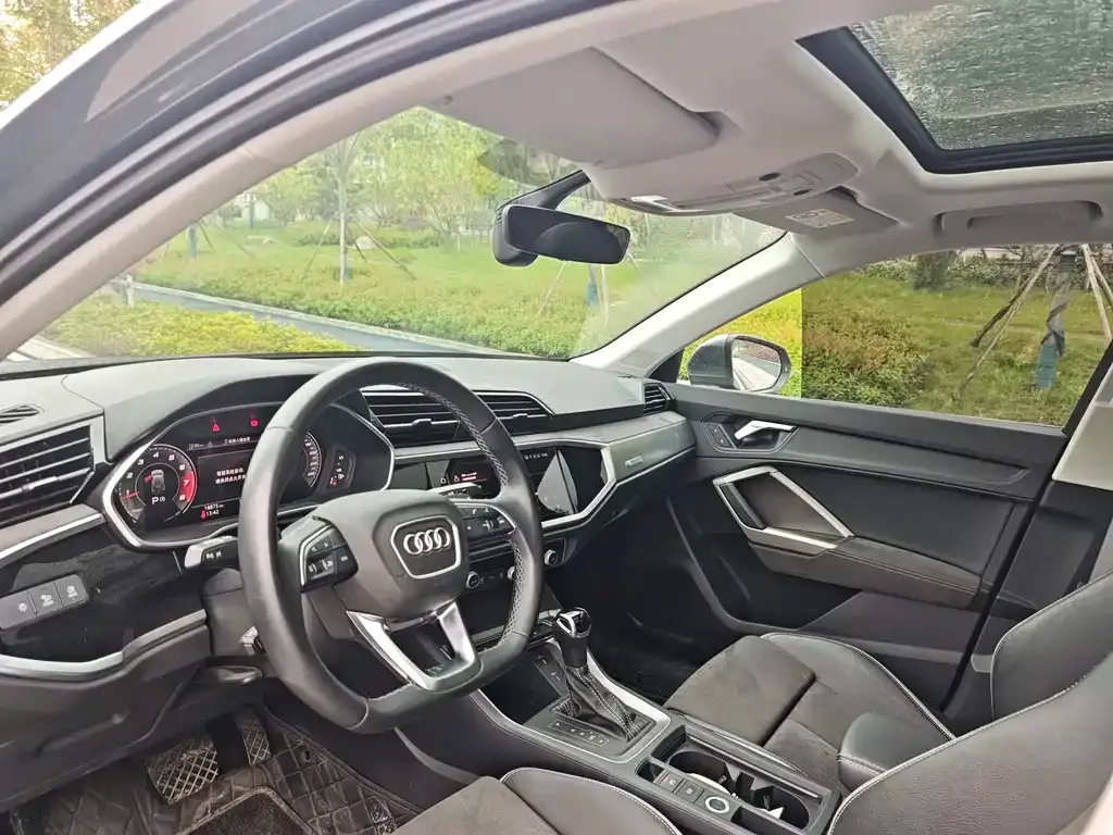 Audi Q3 2023 из CN, фото 7