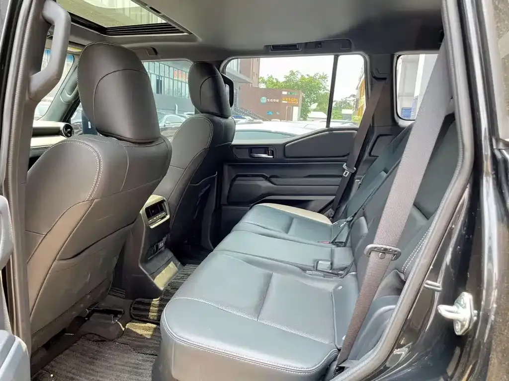 Toyota Prado 2025 из CN, фото 3