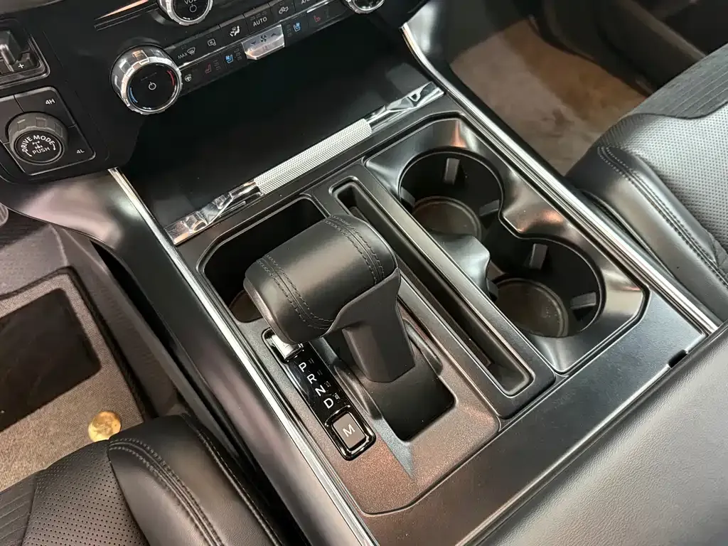Ford F-150 Raptor — фото 10