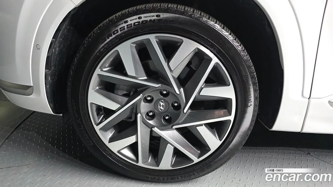 Hyundai Santafe 2023 из KR, фото 2