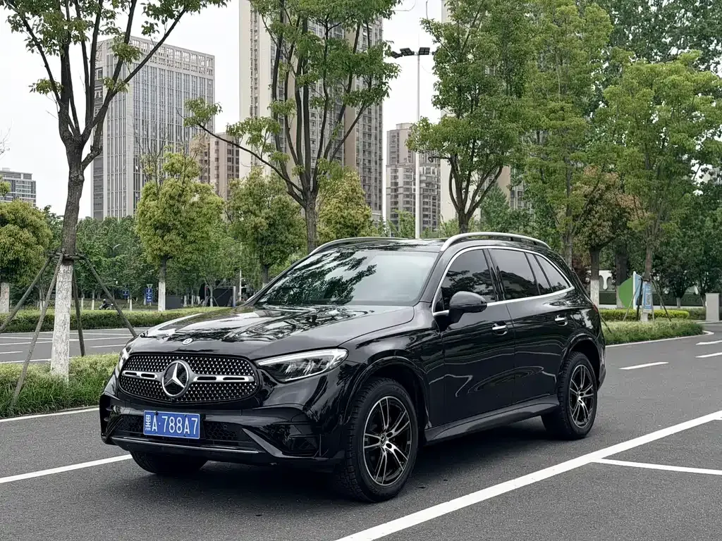 Mercedes-Benz GLC — фото 1