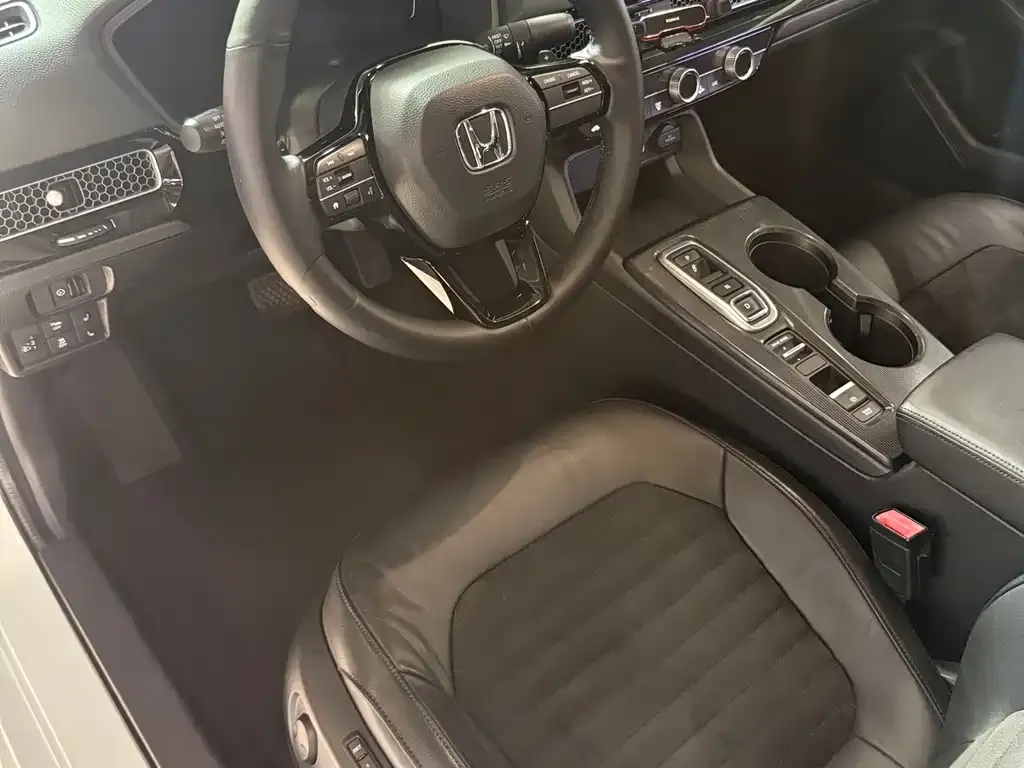 Honda Civic — фото 7