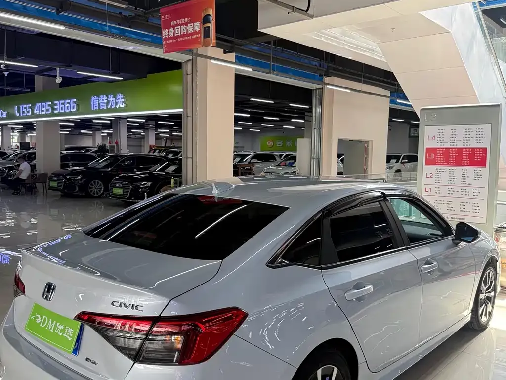 Honda Civic — фото 9