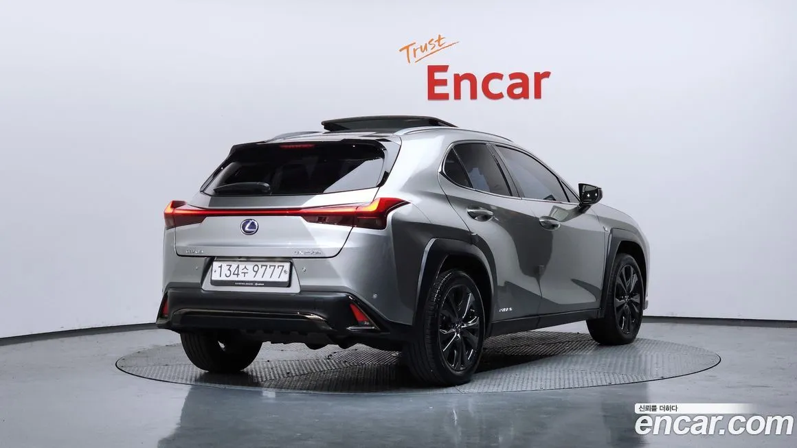 Lexus UX 2021 из KR, фото 8