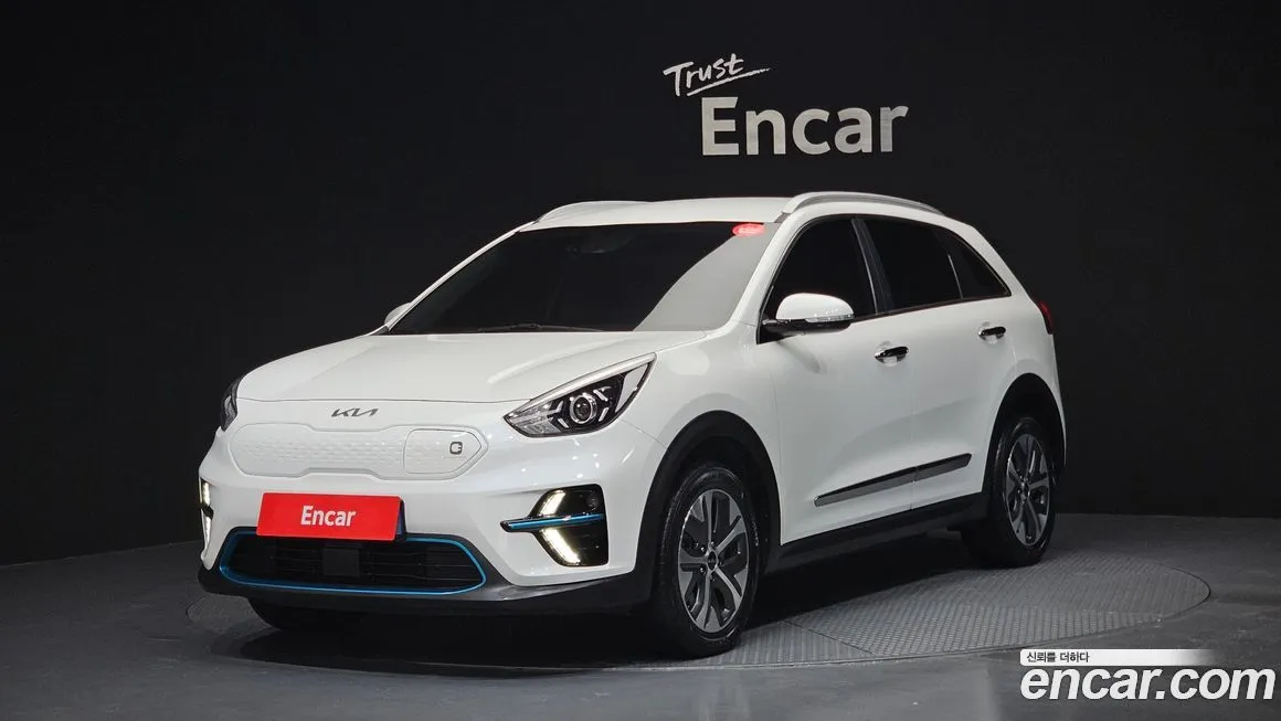 Kia Niro — фото 1