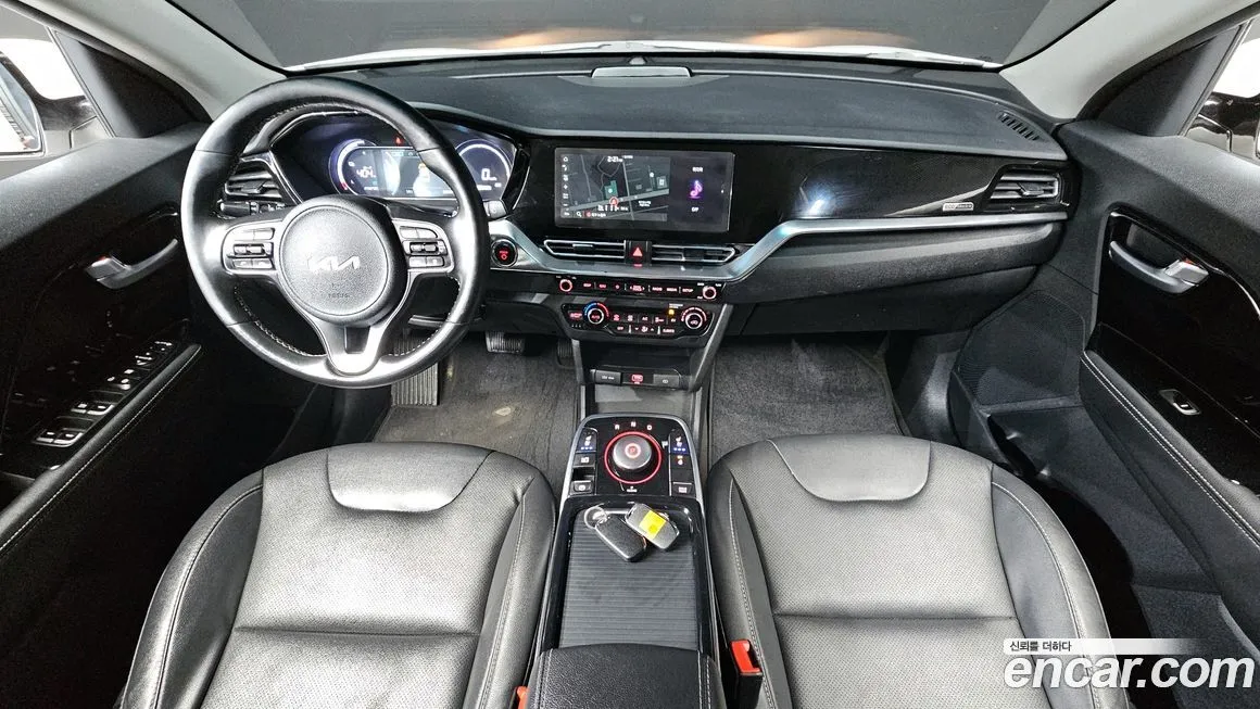 Kia Niro — фото 9