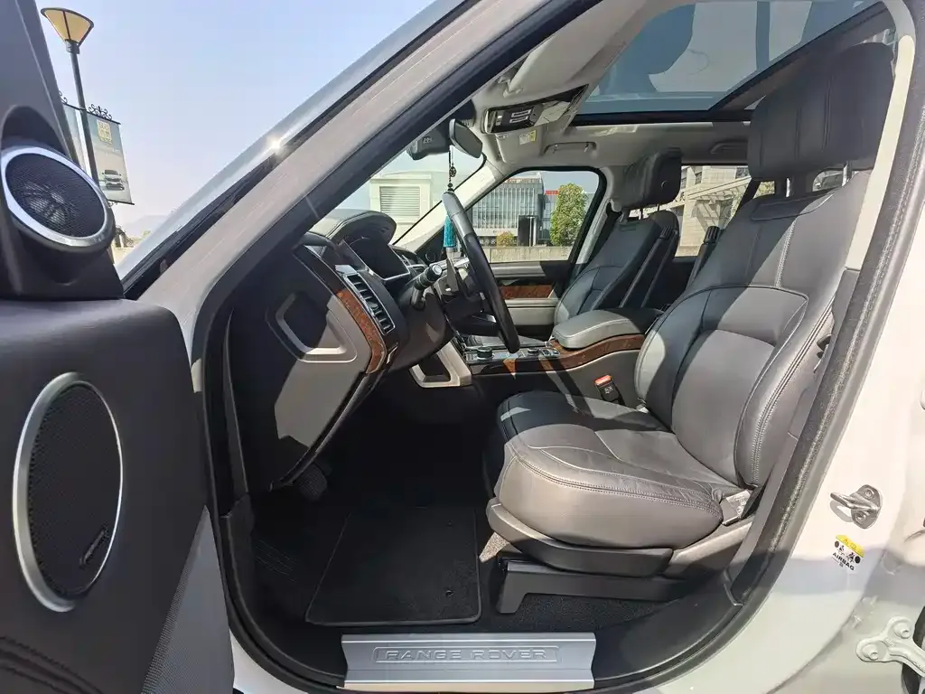 Land Rover Range Rover 2022 из CN, фото 4