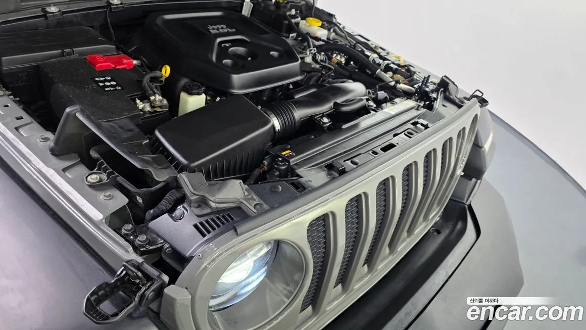 Jeep Wrangler 2022 из KR, фото 8
