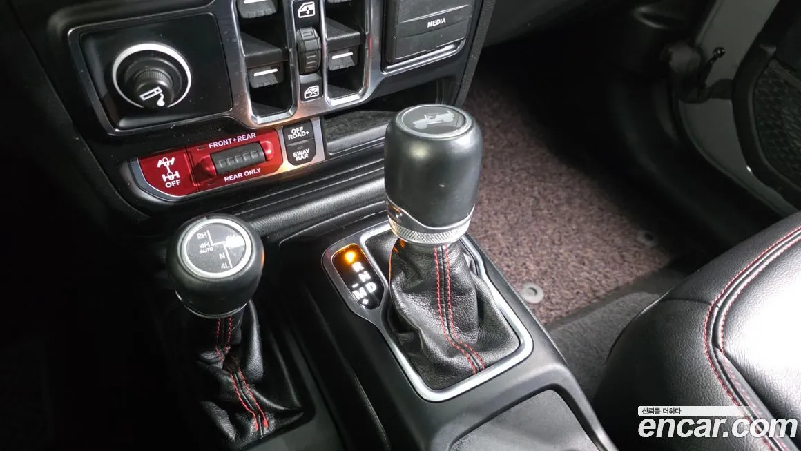 Jeep Wrangler 2022 из KR, фото 7