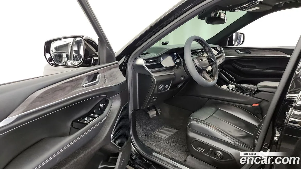 Jeep Cherokee — фото 7