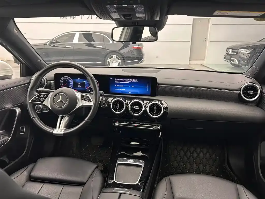 Mercedes-Benz A-Class — фото 10