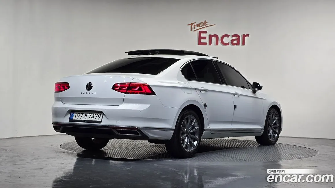 Volkswagen Passat 2021 из KR, фото 2