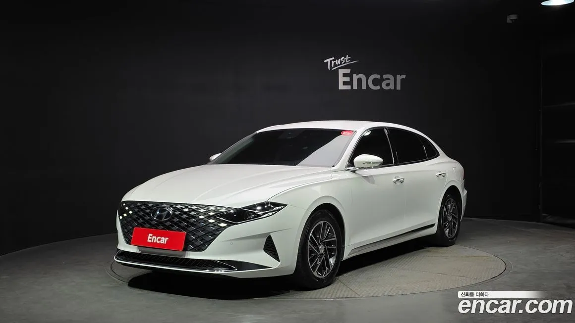 Hyundai Grandeur — фото 1