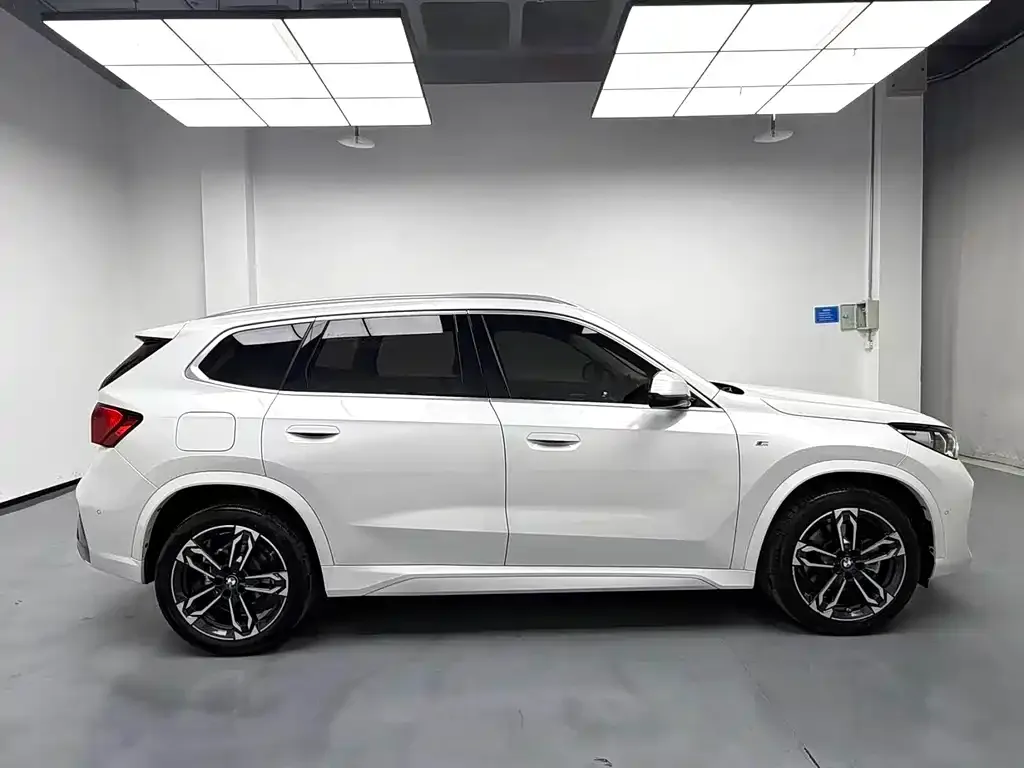 BMW X1 2024 из CN, фото 2