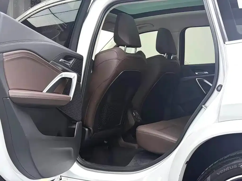 BMW X1 2024 из CN, фото 3