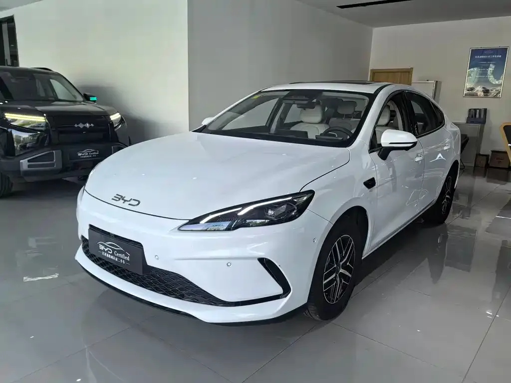 BYD Seal 05 DM-i — фото 1
