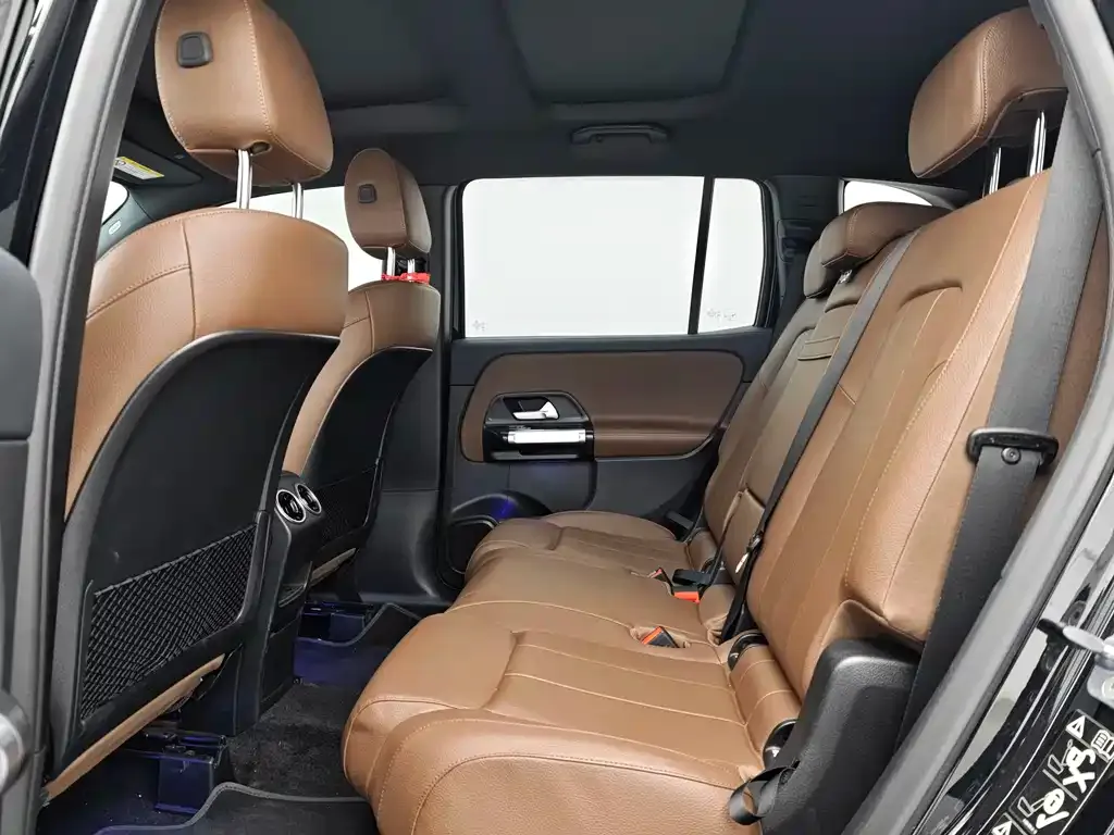 Mercedes-Benz GLB — фото 3