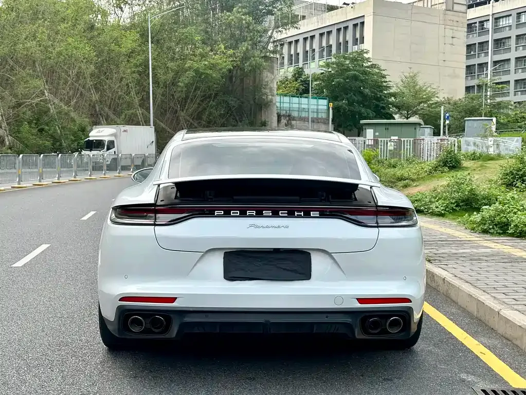 Porsche Panamera — фото 9