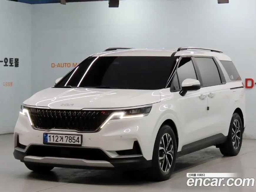 Kia Carnival — фото 1