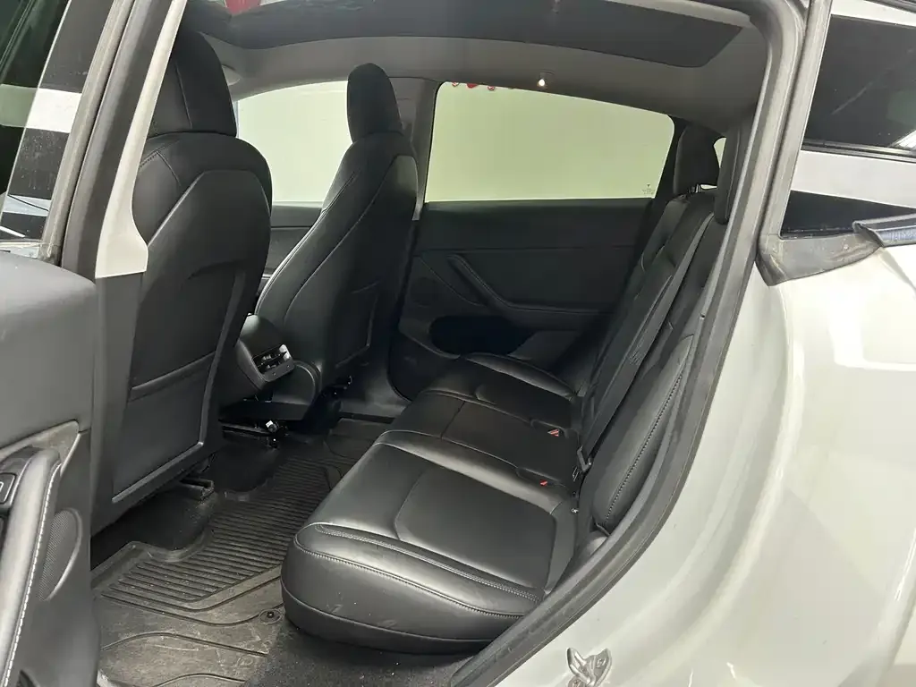 Tesla Model Y 2021 из CN, фото 8