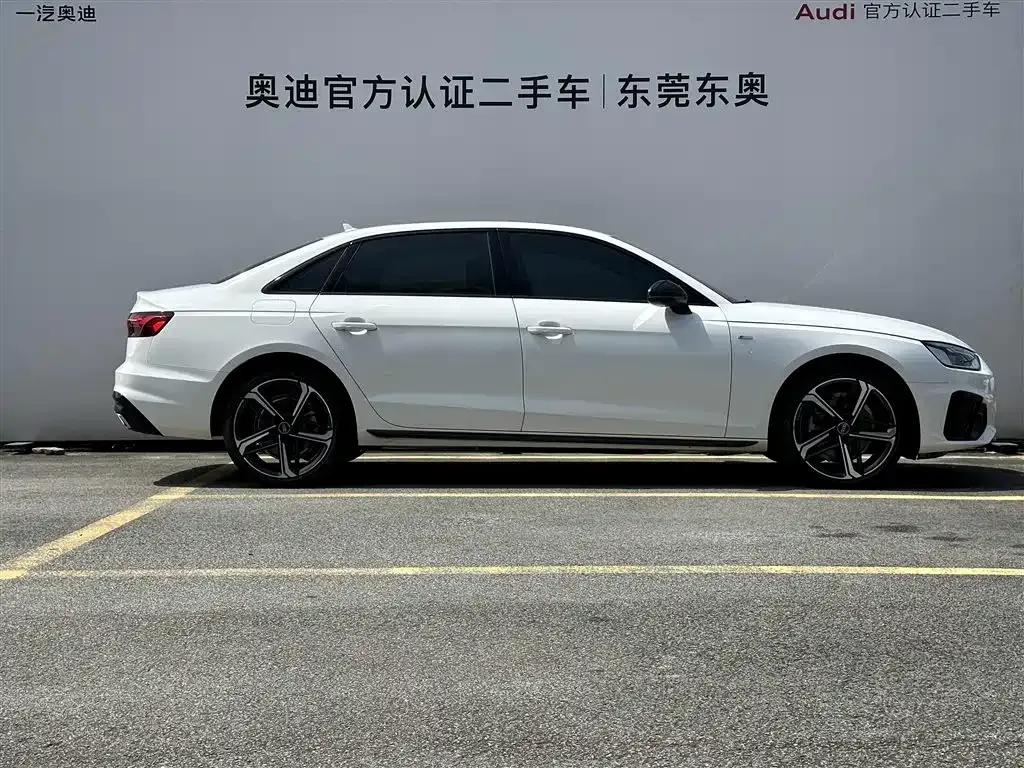 Audi A4L 2024 из CN, фото 7