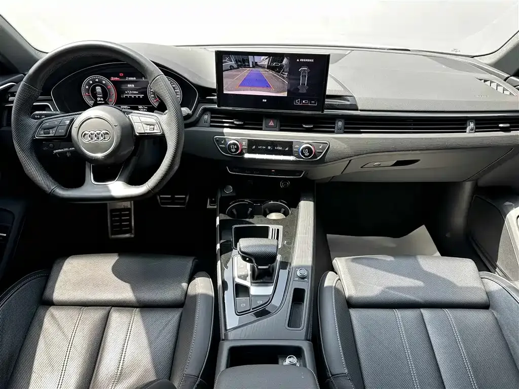 Audi A4L 2024 из CN, фото 8