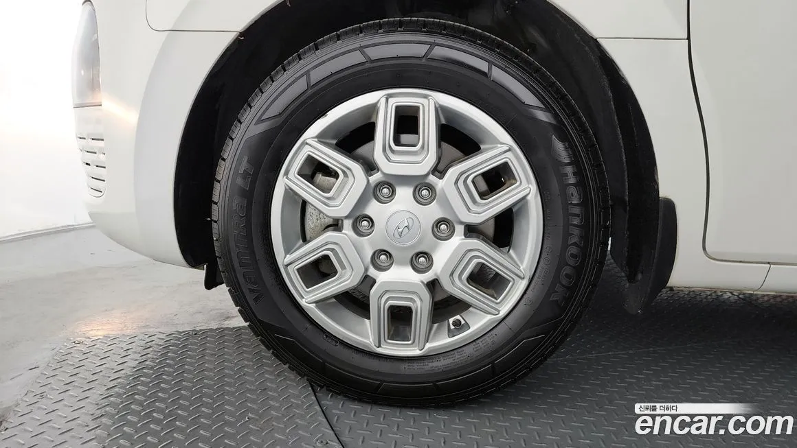Hyundai Staria — фото 8