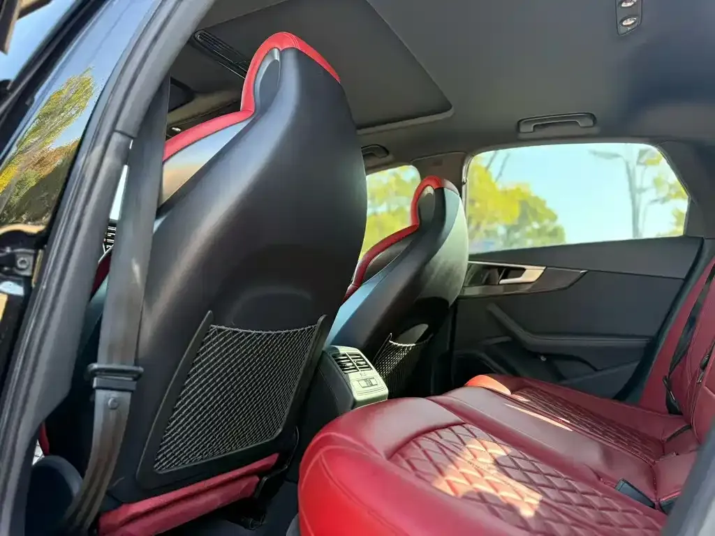 Audi S4 2023 из CN, фото 7