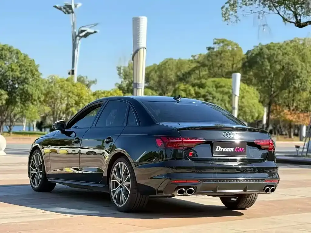 Audi S4 2023 из CN, фото 5