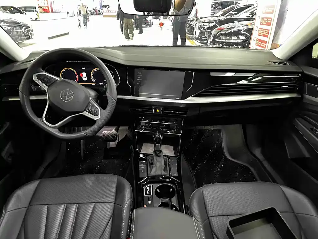 Volkswagen Passat — фото 6