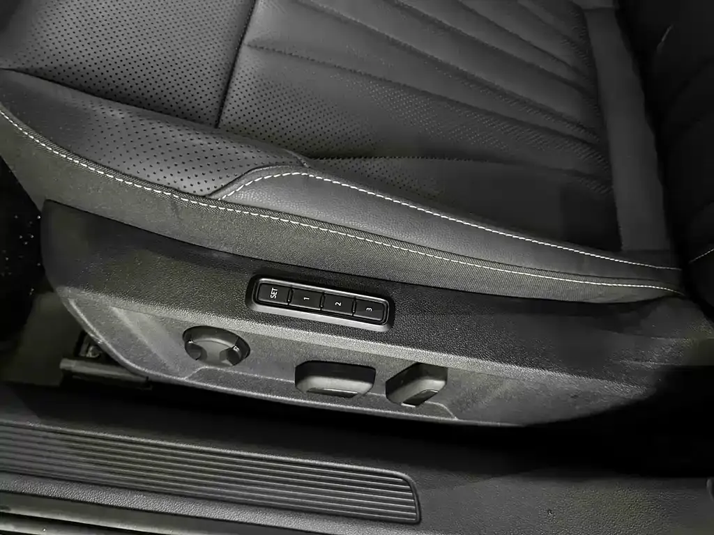 Volkswagen Passat — фото 3