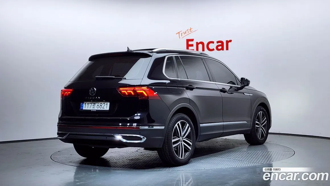 Volkswagen Tiguan — фото 5