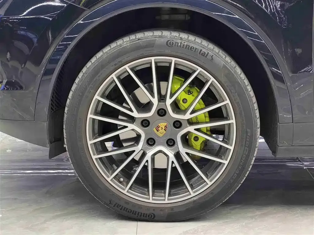 Porsche Cayenne Hybrid — фото 8