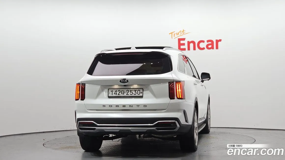 Kia Sorento — фото 4