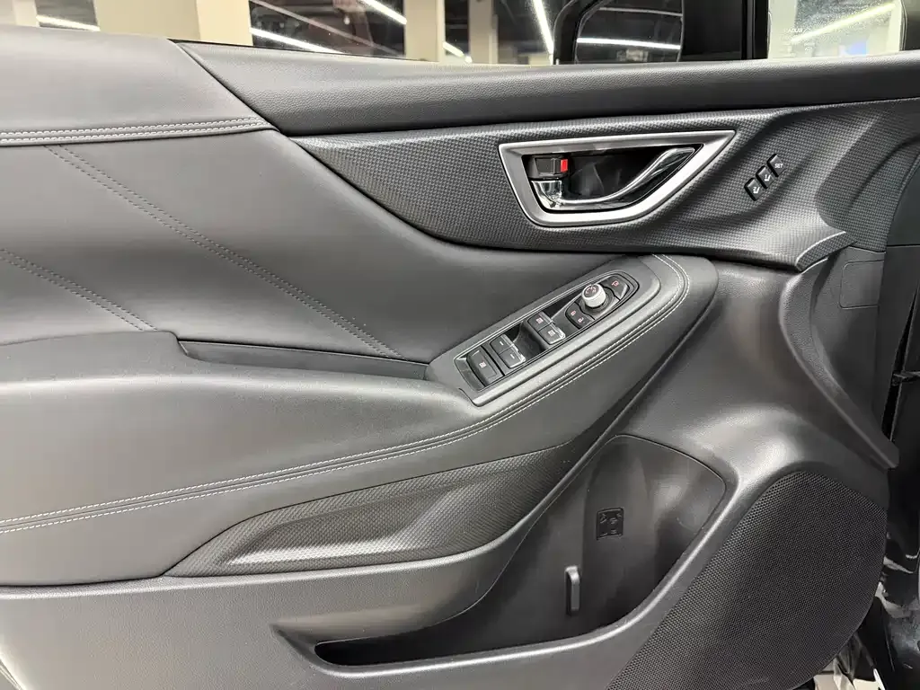 Subaru Forester 2021 из CN, фото 5