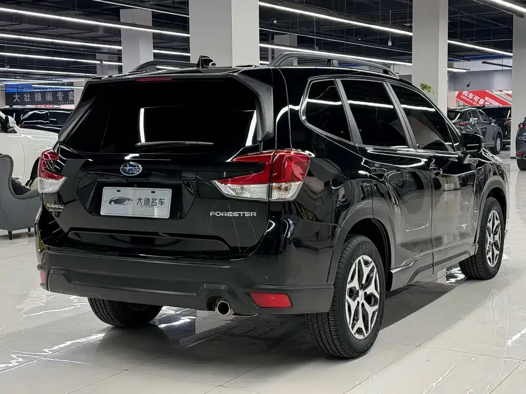 Subaru Forester 2021 из CN, фото 6