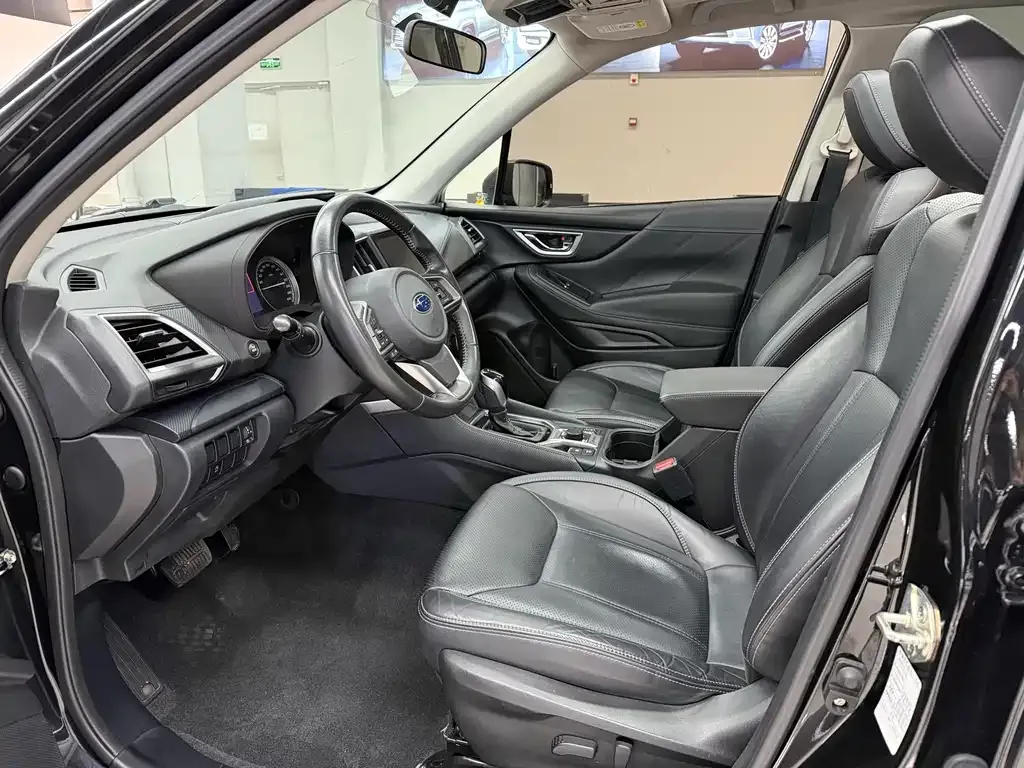 Subaru Forester 2021 из CN, фото 3