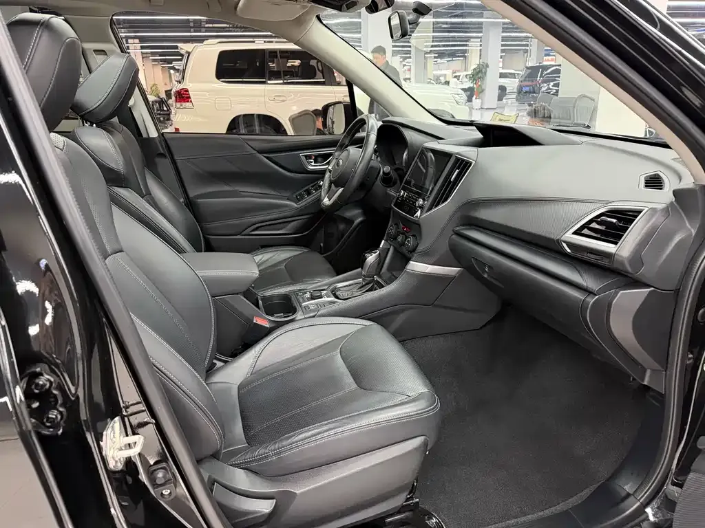 Subaru Forester 2021 из CN, фото 8