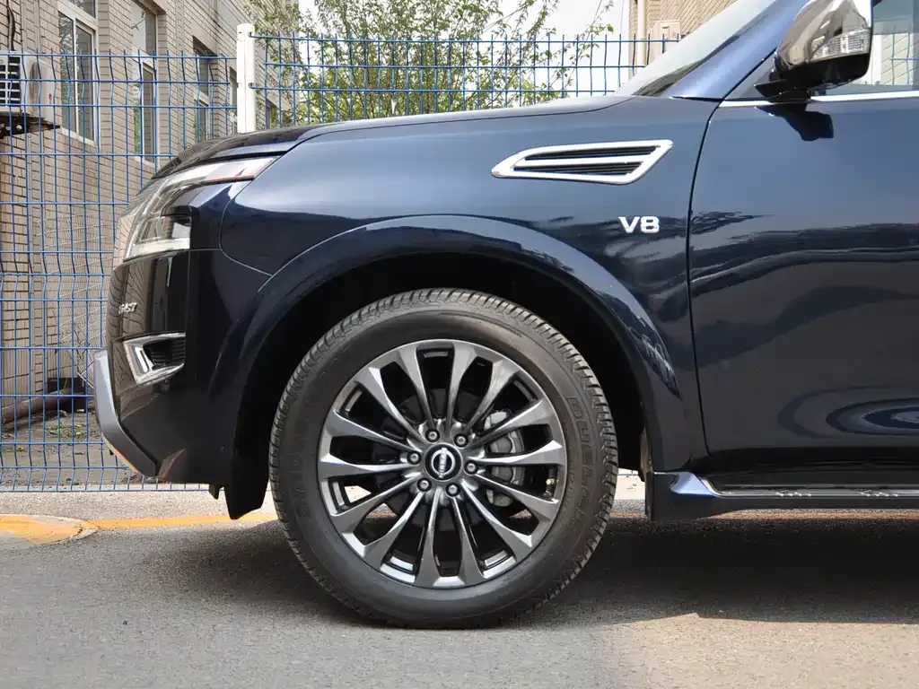 Nissan Patrol 2022 из CN, фото 10