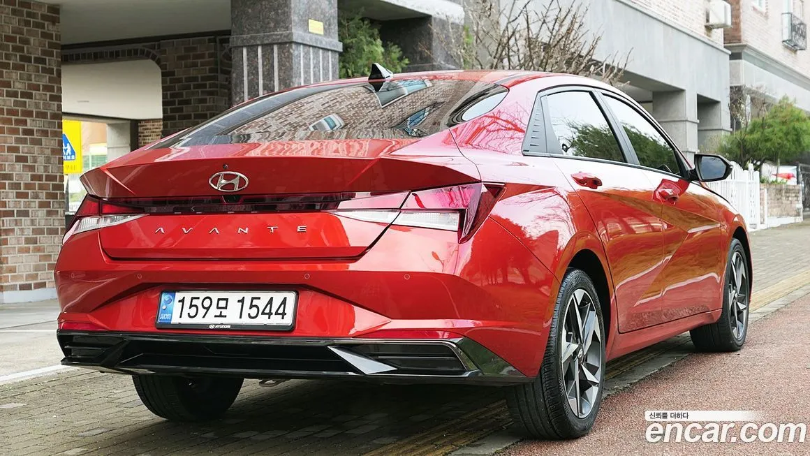 Hyundai AVANTE — фото 4
